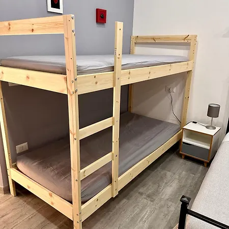 לינה וארוחת בוקר I Tre Santi 3*