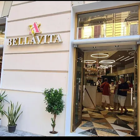 I Tre Santi 3* Νάπολη